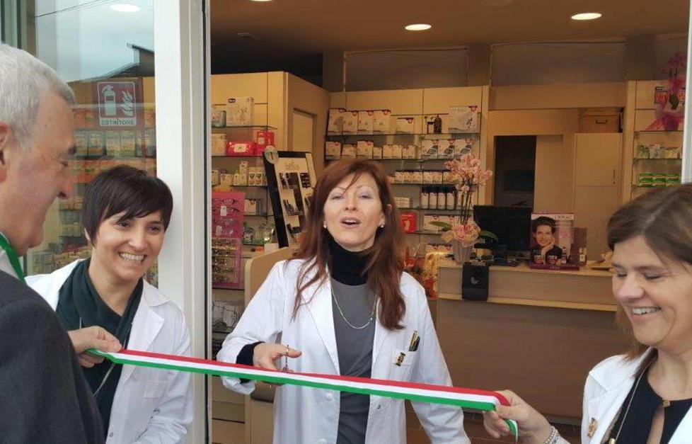 La nuova farmacia è “in rosa”