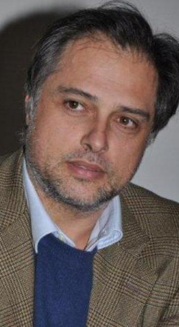 Illuminazione ko, si cambi 
