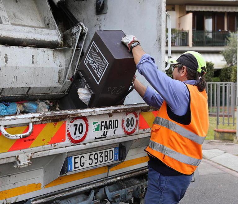 Discarica chiusa, aumenta del 20% la tassa sui rifiuti 
