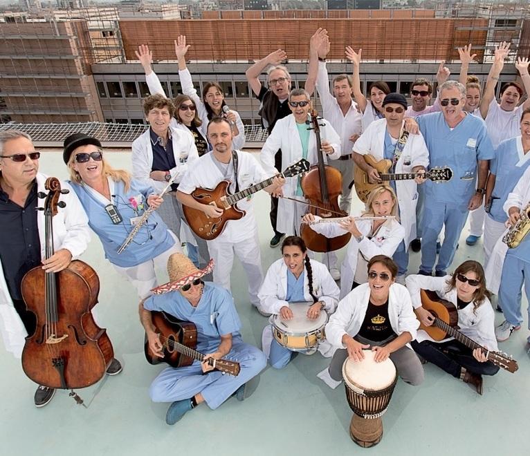 Medici e infermieri sul palco per il Grade