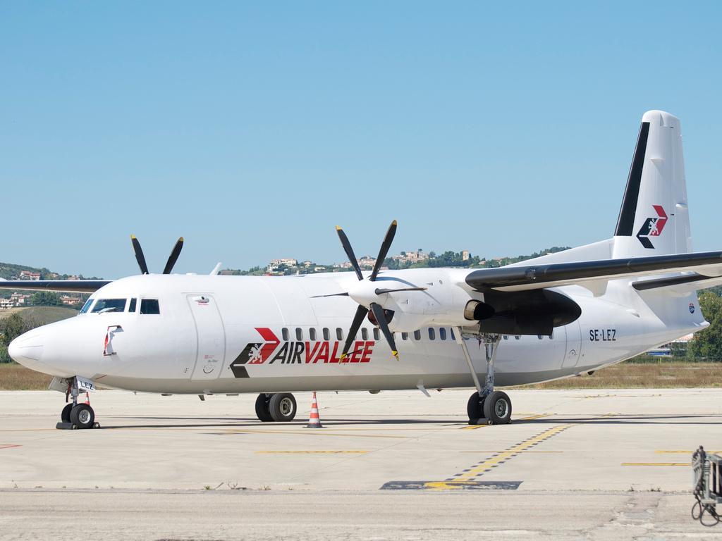 Il Fokker 50 della compagnia Air Vallée