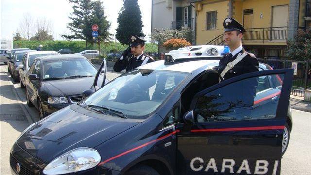 Una pattuglia dei carabinieri di Poggio a Caiano (archivio)