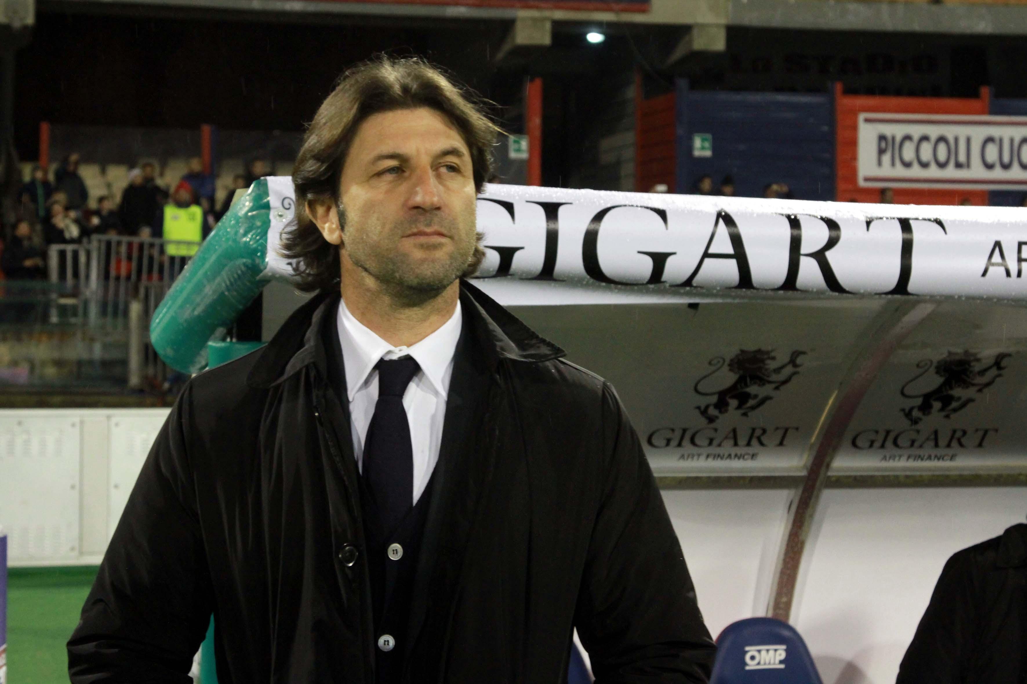 Il Cagliari perde in casa con il Novara: 0-1