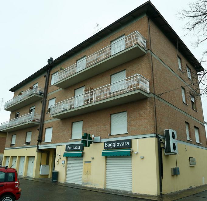 Ladri se ne vanno con il distributore dei profilattici