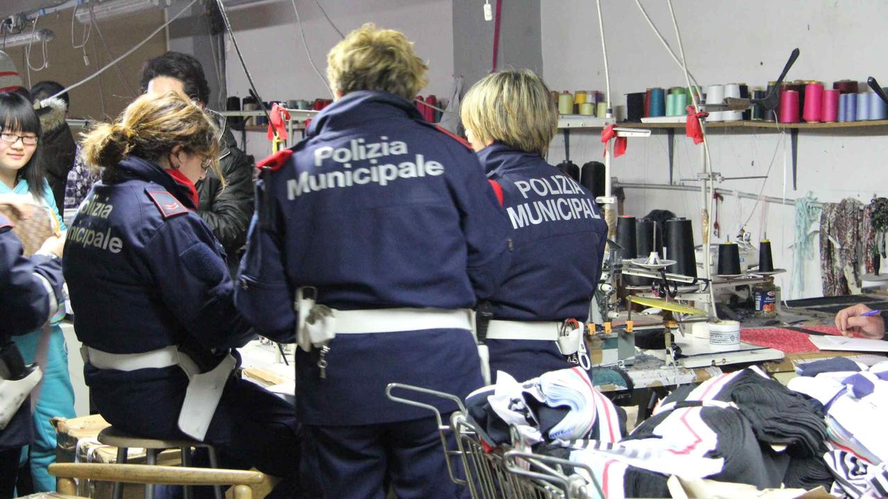 Un controllo della polizia municipale (foto d’archivio)