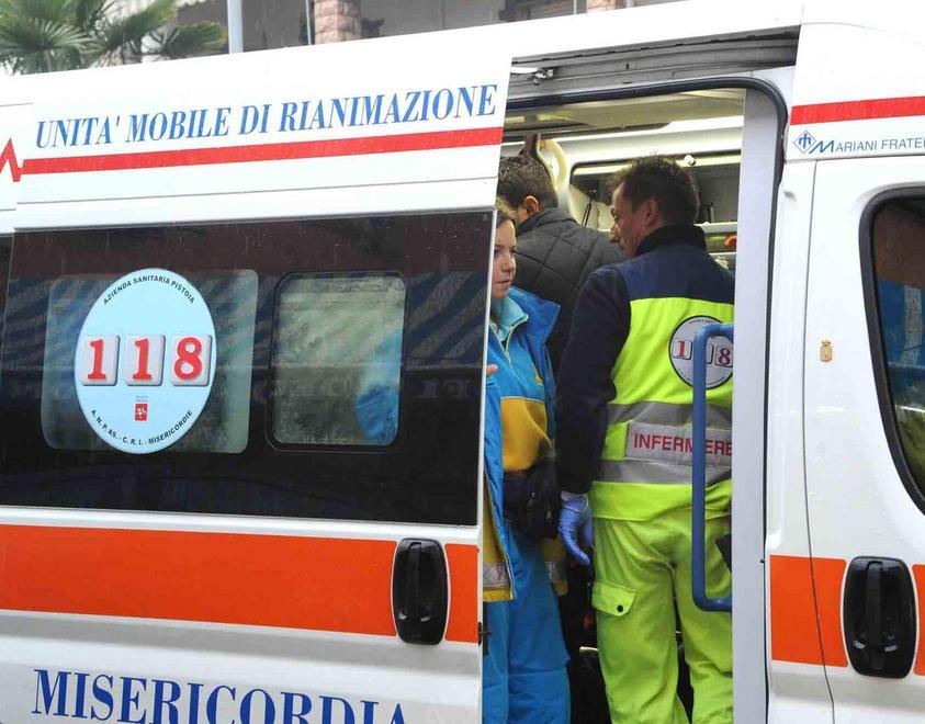 Braccio nel macchinario rischia l’amputazione