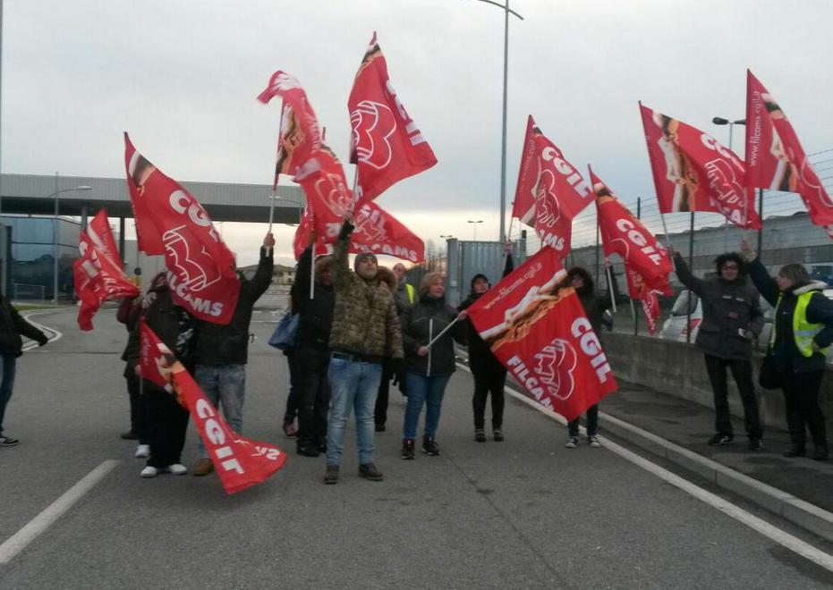 Dna, operai part-time lavorano a tempo pieno 