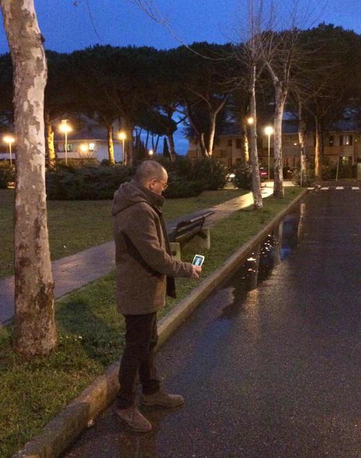 A far la spesa ci andiamo con la torcia 