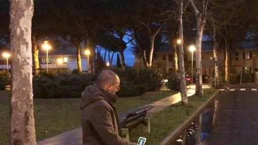 A far la spesa ci andiamo con la torcia