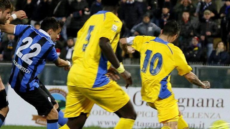 Bella Carrarese, Pisa spietato: decide Varela