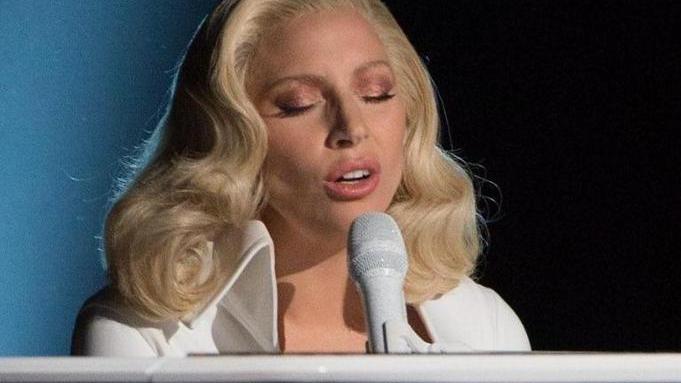Biden e Gaga contro la violenza sulle donne