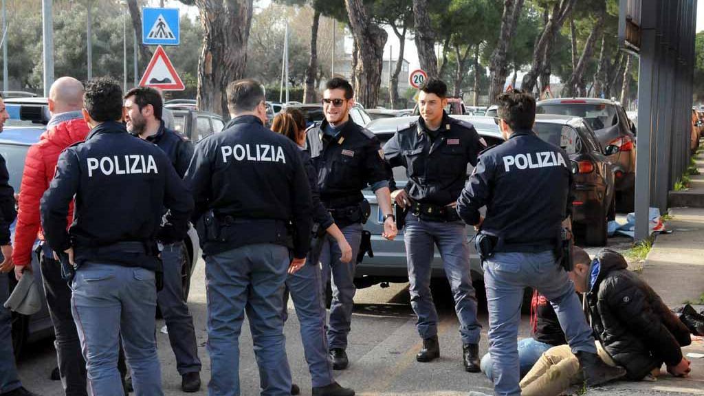 Corrieri della droga in fuga, arresto a tutta velocità della polizia