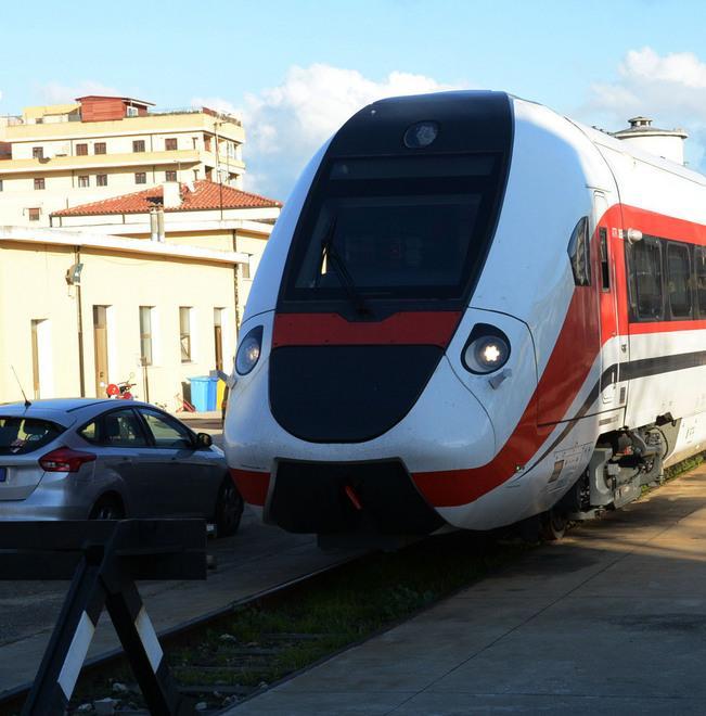 Sos del sindaco: «Salviamo la stazione»