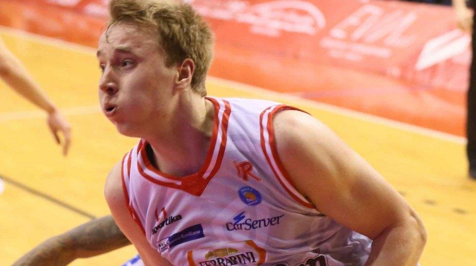 La Pallacanestro Reggiana vuole blindare Arturs Strautins