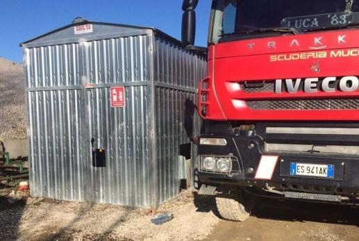 Frantoio depredato I ladri rubano gasolio e batterie