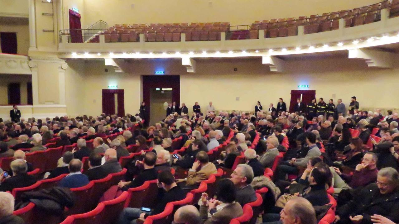 L'assemblea dei soci della BpVi dello scorso 11 febbraio al Politeama (foto Batavia)