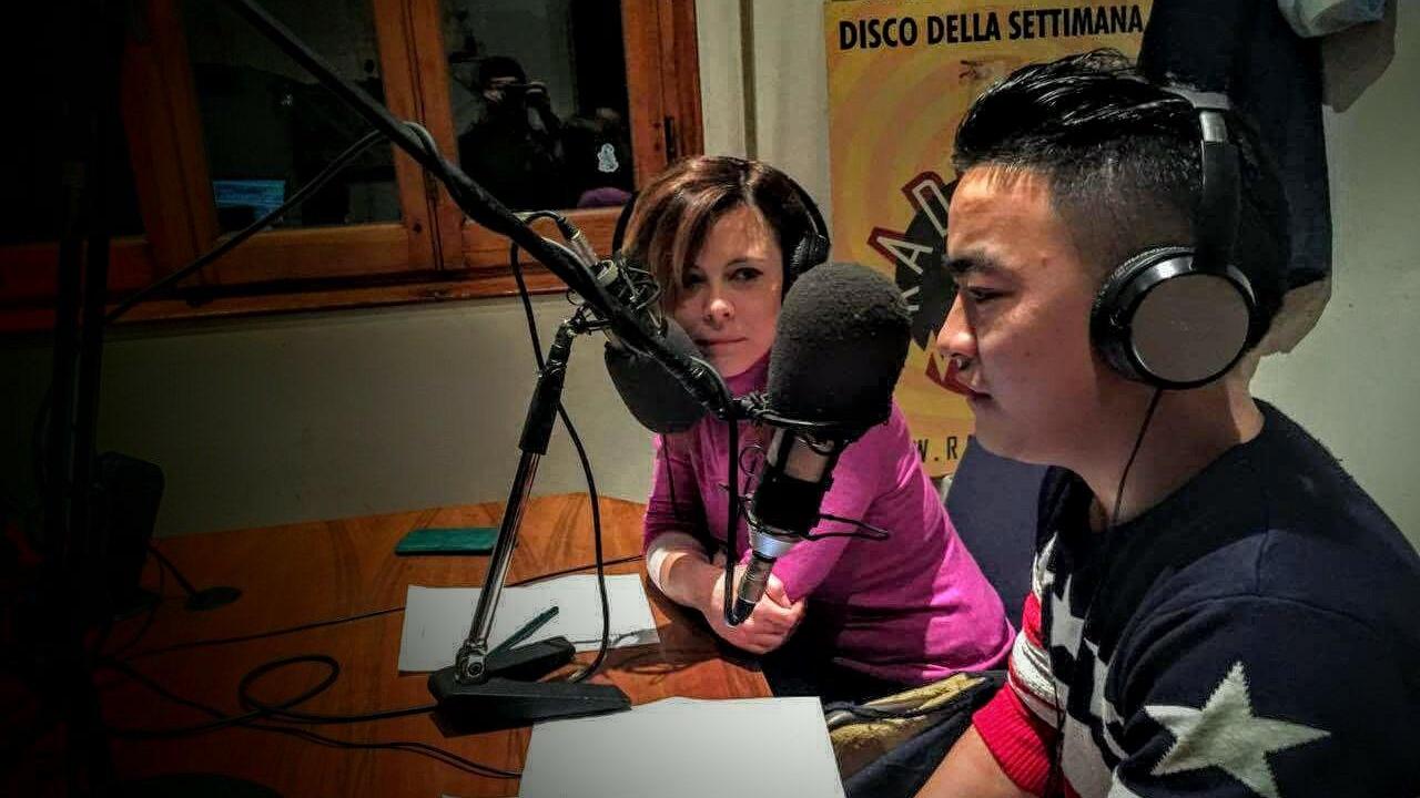 Uno dei conduttori di Radio Italia-Cina