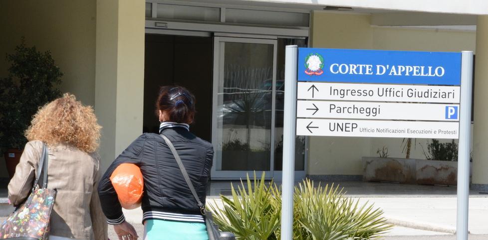 Corte d’appello a rischio, oggi avvocati in assemblea 