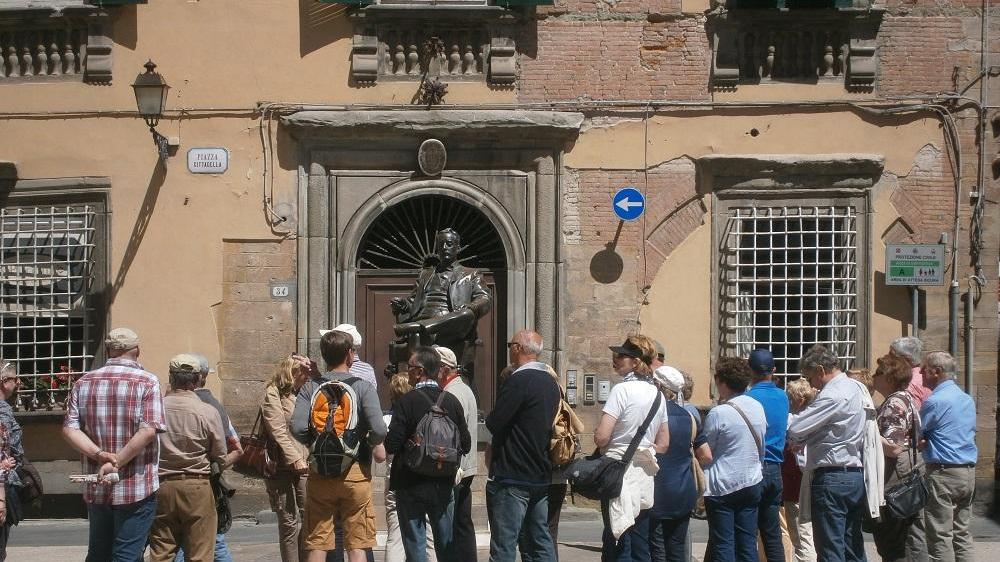 Allarme meningite, paura per le ricadute sul turismo lucchese