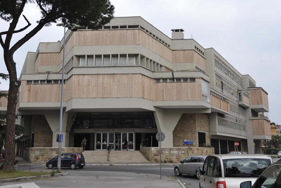 Fatture ed evasione fiscale Rinviato a giudizio 