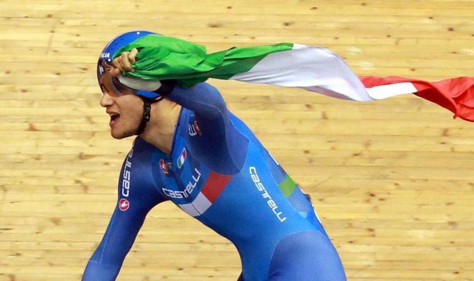 Oro azzurro dalla pista 