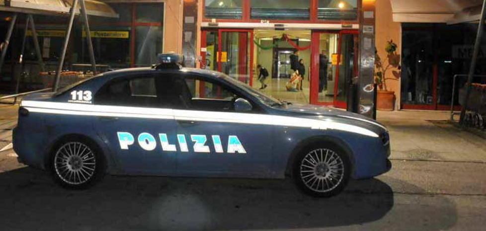 Un mezzo della Polizia (foto d'archivio)