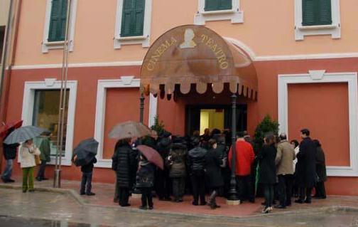 Pulizie straordinarie in teatro 