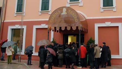 Pulizie straordinarie in teatro