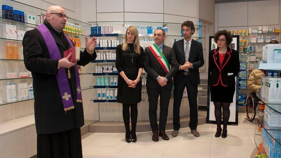 Inaugurata la nuova farmacia