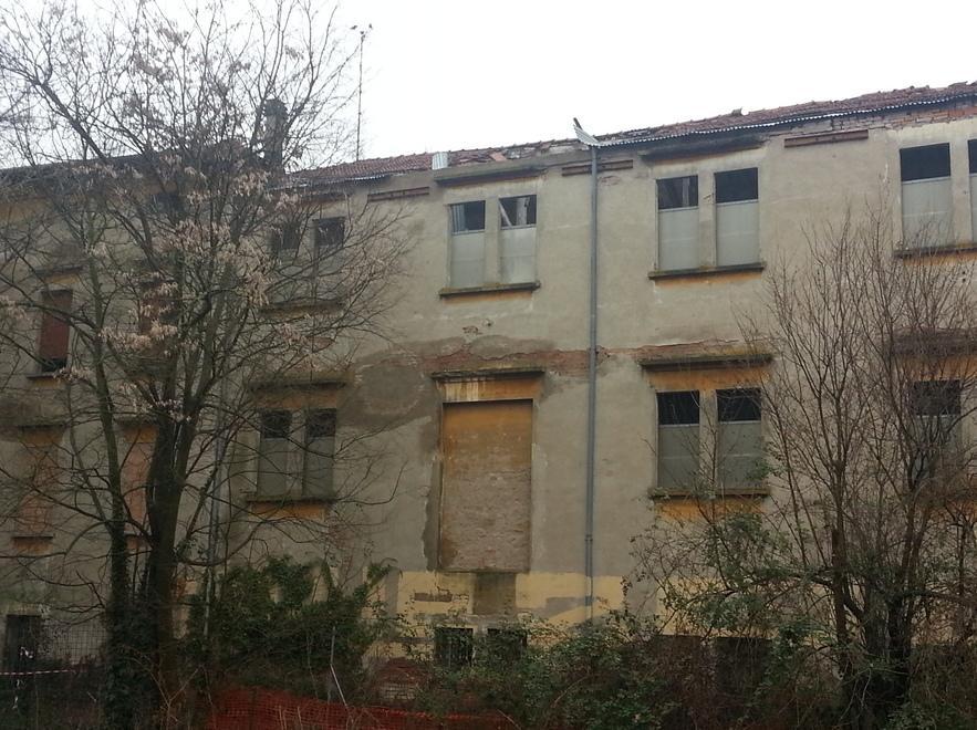 «Salti spericolati sui tetti: quei ragazzi rischiano la vita»