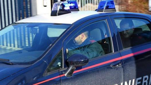 Truffa clienti anziani vendendo materassi