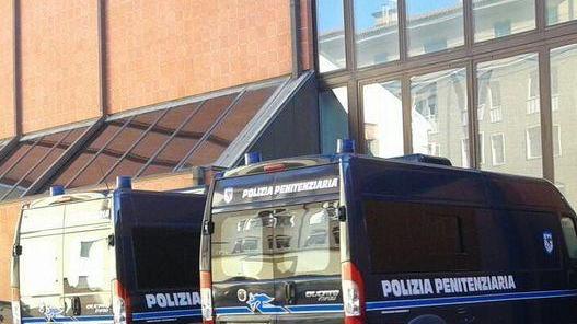Minaccia di morte due donne Il giudice lo fa arrestare