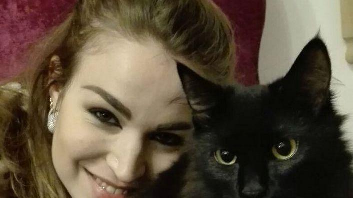 Casa invasa da monossido, famiglia salvata dalla gatta