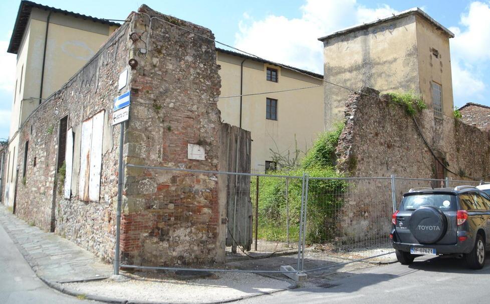 Una casa per studenti nel rudere di via Paoli 