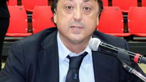Mister PalaModì «Sì al progetto basket salvando le identità»