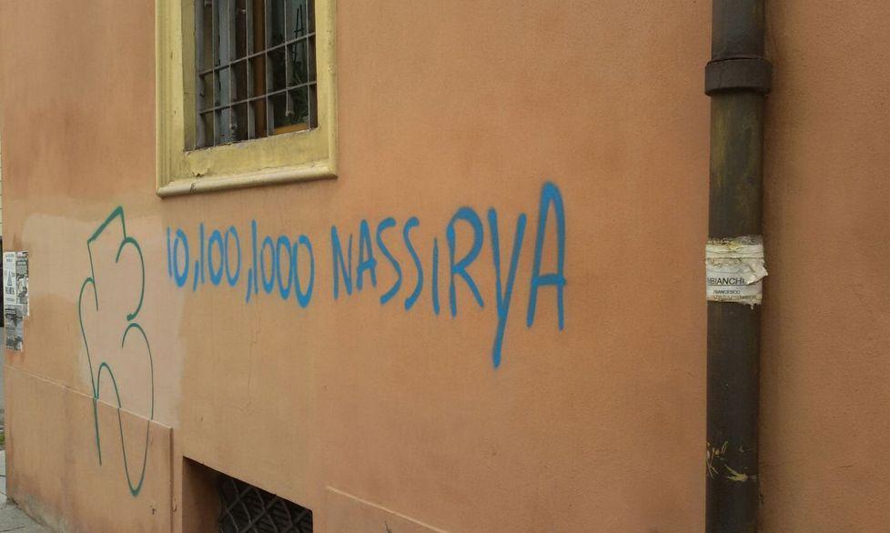 «Scritta vergognosa, cancellatela»