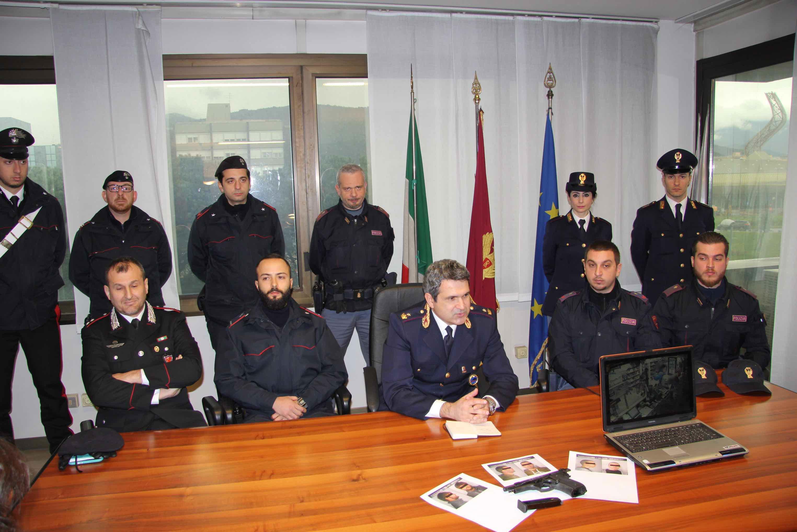 Giovani e incensurati, arrestati  gli autori delle rapine in tabaccheria - Video