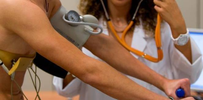 Certificati sportivi irregolari, nei guai un medico legale 