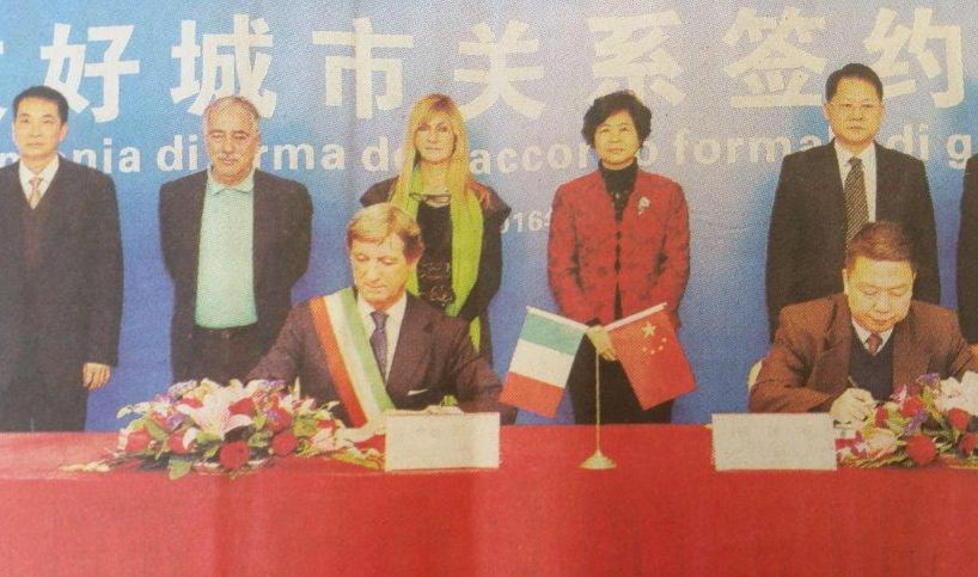 Siglato il gemellaggio fra Carrara e Yunfu