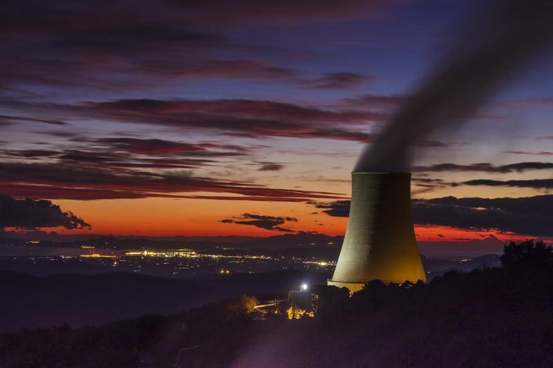 Una centrale geotermica in Toscana (foto d'archivio)