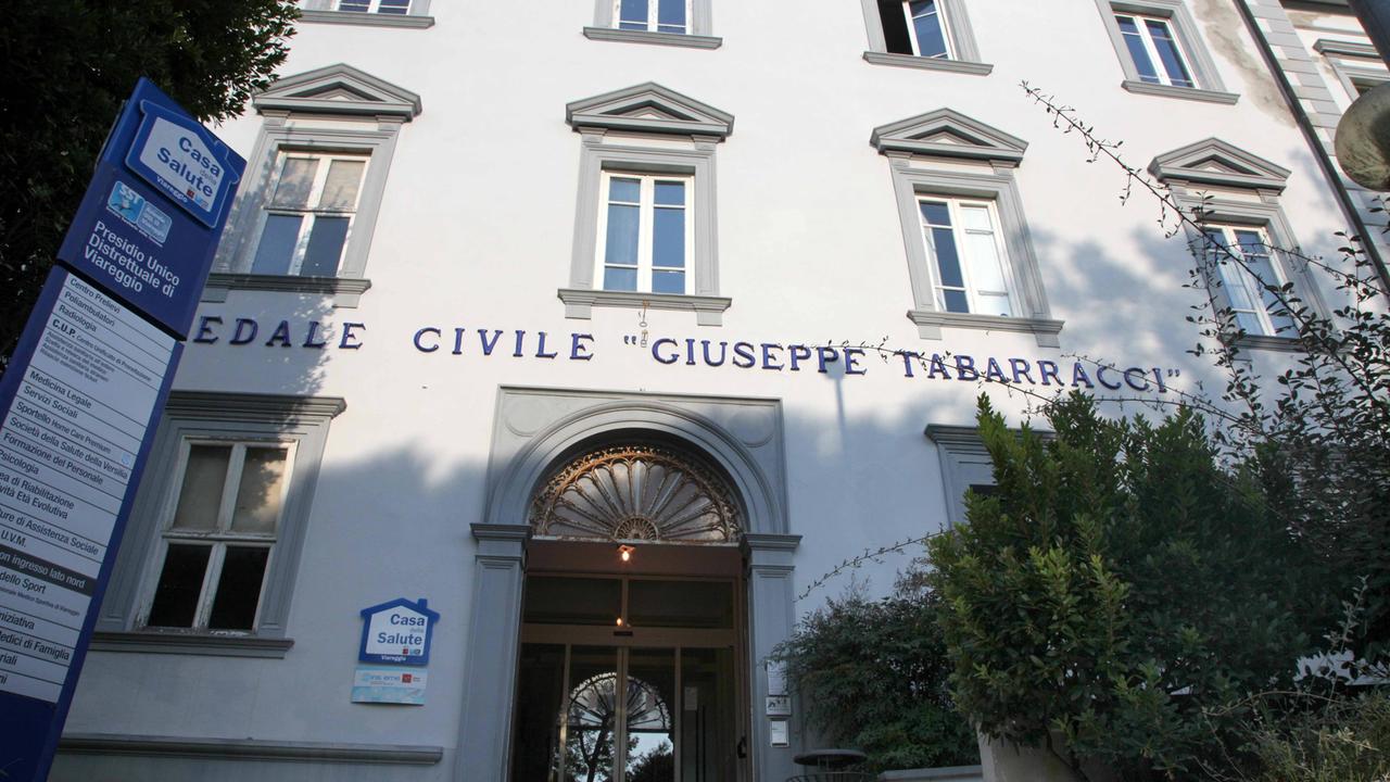 L'ex ospedale Tabarracci, oggi sede del distretto sanitario di Viareggio