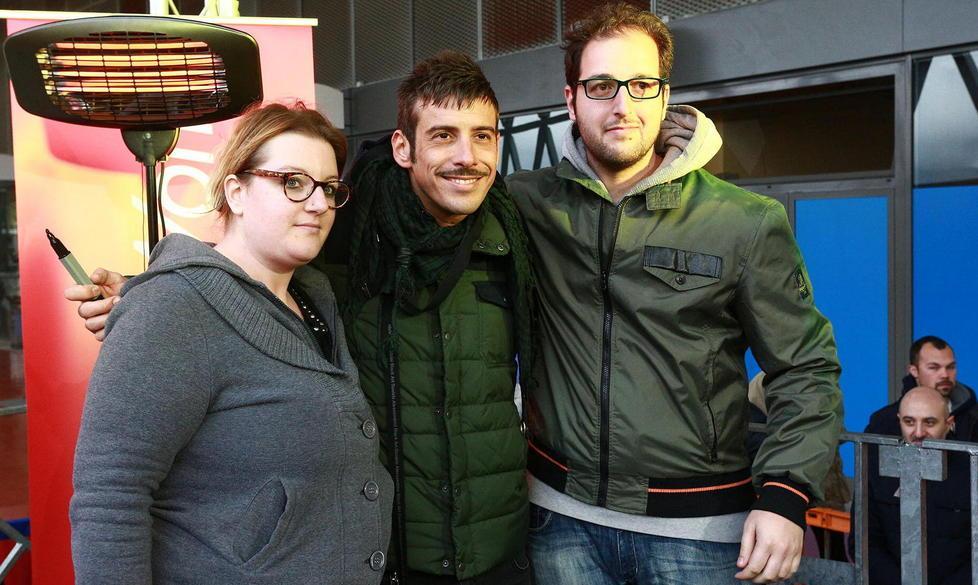 Gabbani tra i fan al Centro*Empoli