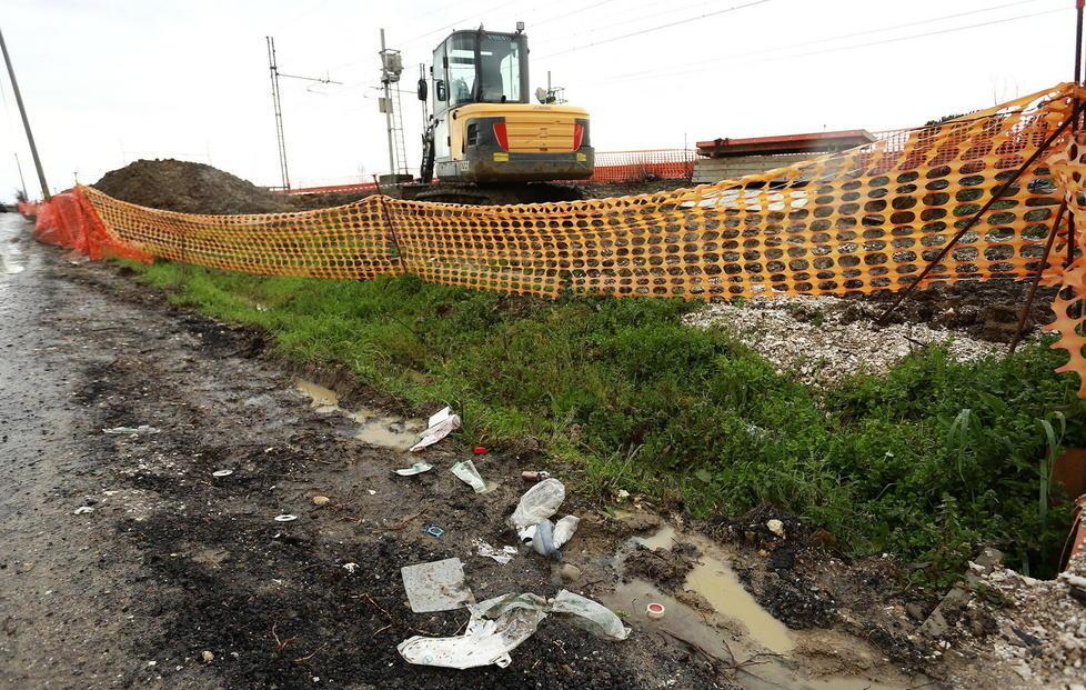 Rianimato dai colleghi sul cantiere 