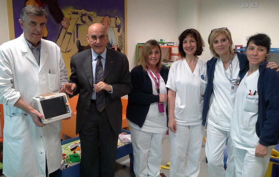 Bmw Lucar dona un monitor per i pazienti di Pediatria