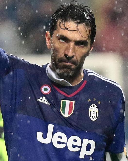 Buffon punta al record di Rossi: deve restare imbattuto altri 94’