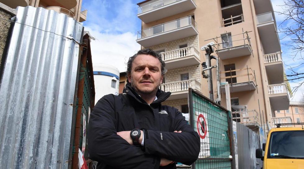 Il geologo Giacomo Biserni, titolare dello studio Ecogeo e cotitolare della società CbNext che sta realizzando il condominio Convivere (foto Agenzia Bf)