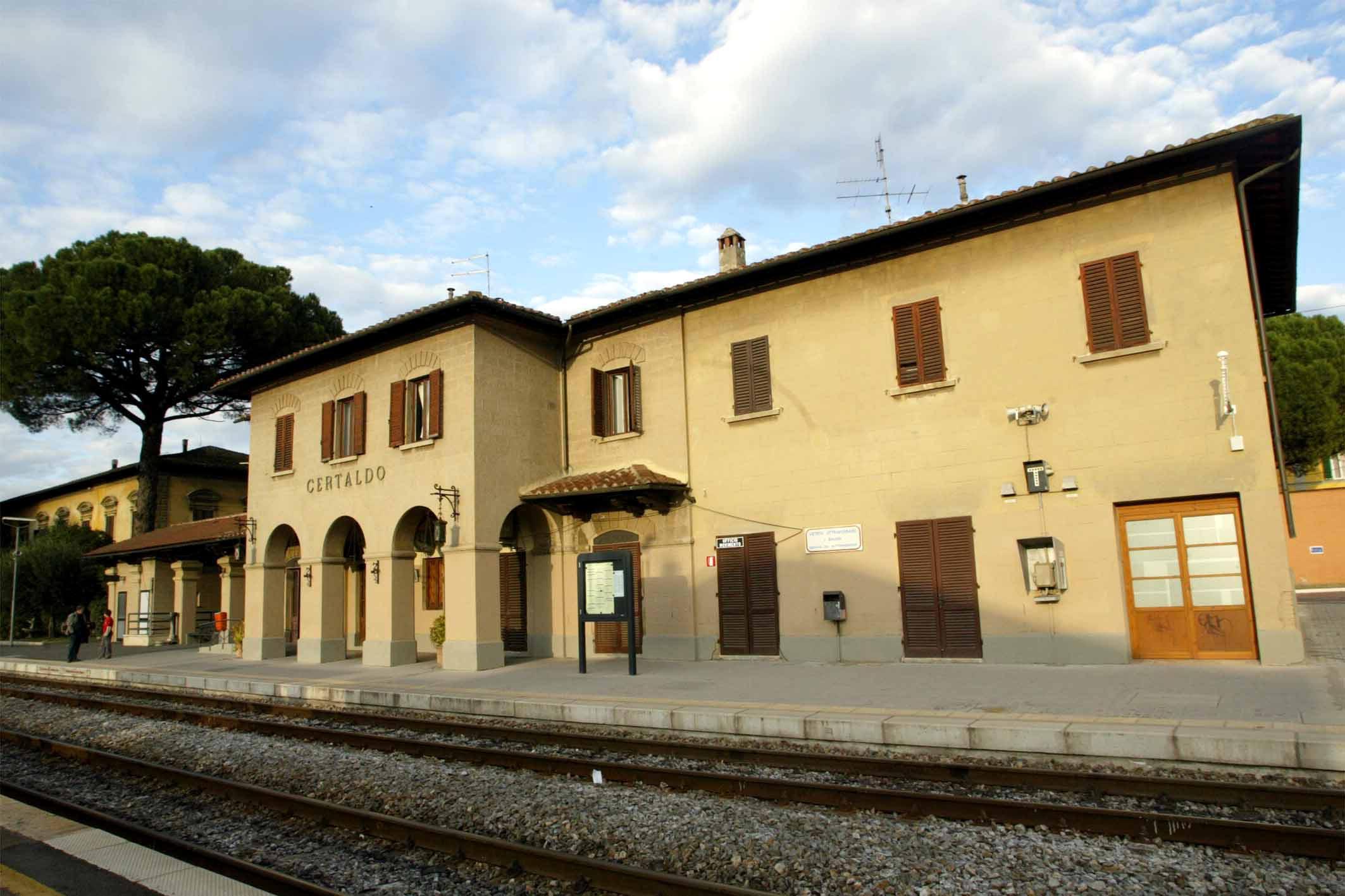 Guasto alla stazione di Certaldo, disagi per i pendolari