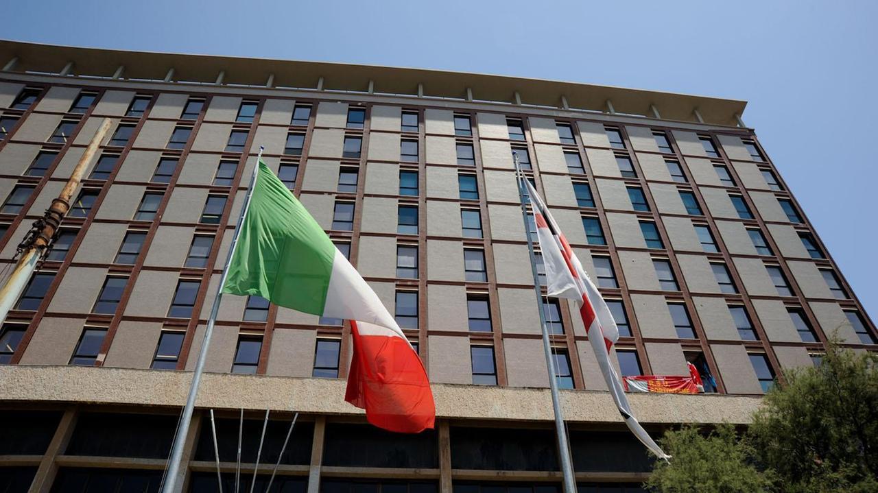 Il palazzo della Regione, a Cagliari in viale Trento