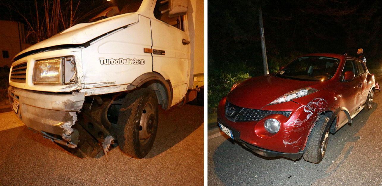 Il furgone e una delle auto coinvolte nell'incidente (foto agenzia Carlo Sestini)