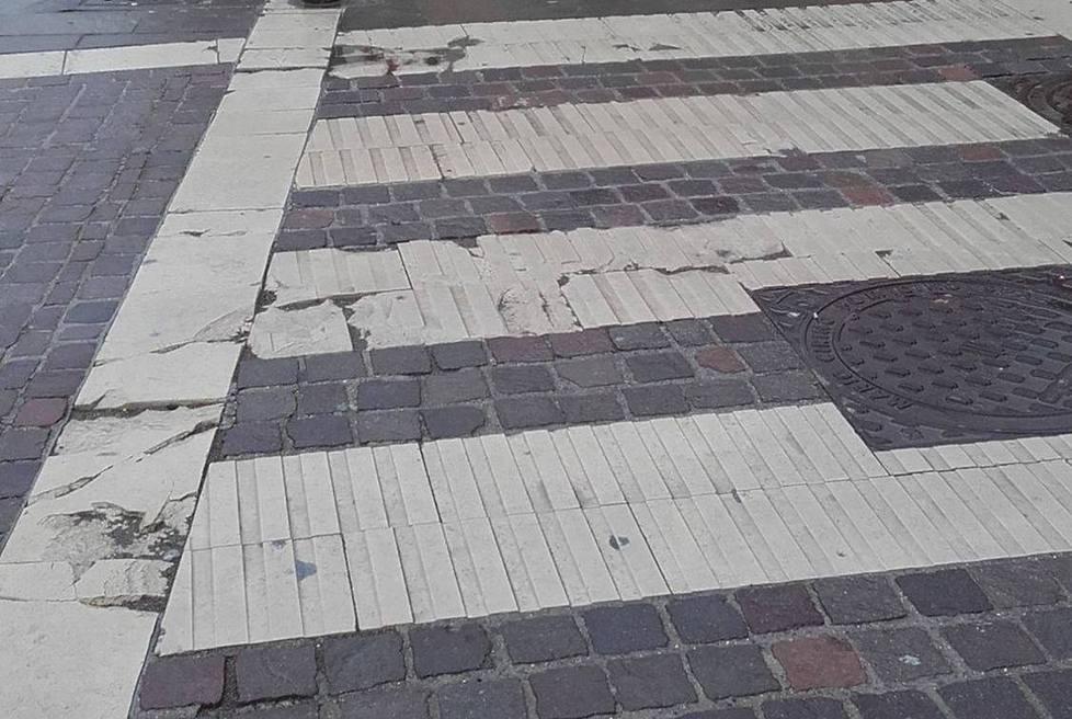 I guai della nuova pavimentazione 